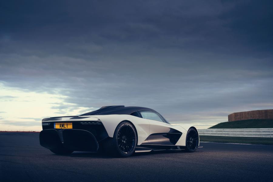  Aston Martin Valhalla 2019 года  (фото 7 из 9)